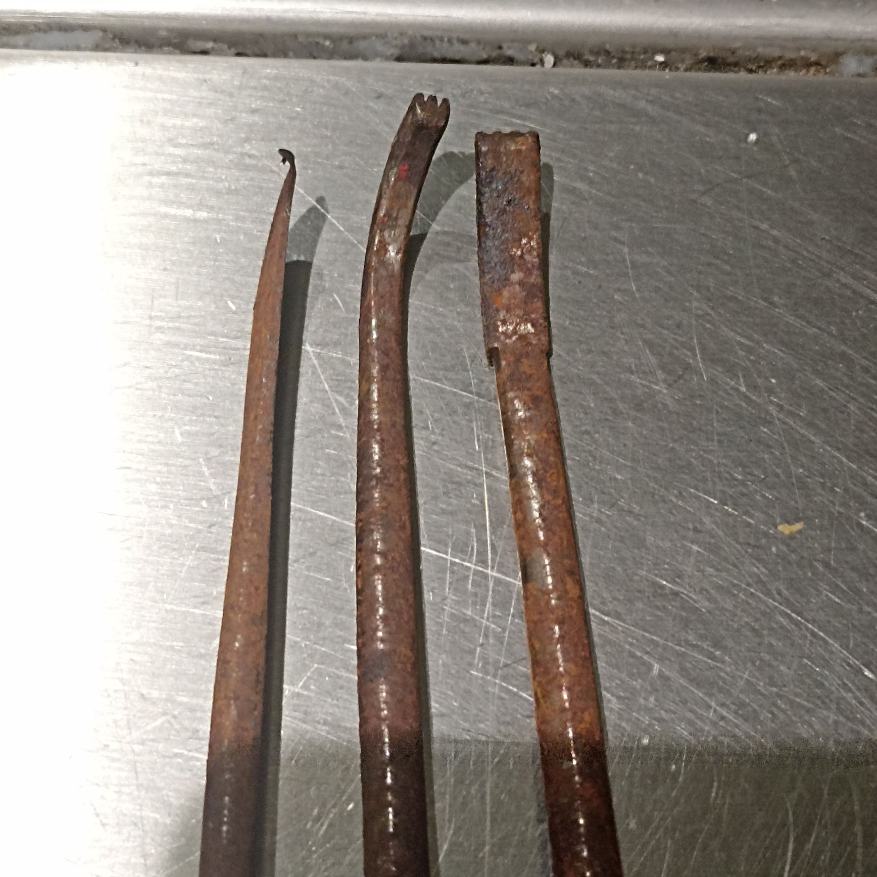 Conjunto de várias ferramentas antigas