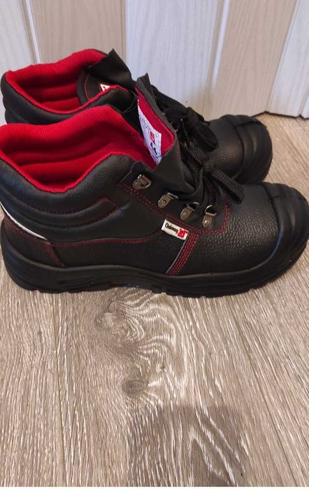 Продам чоловічі робочі черевики р. 44