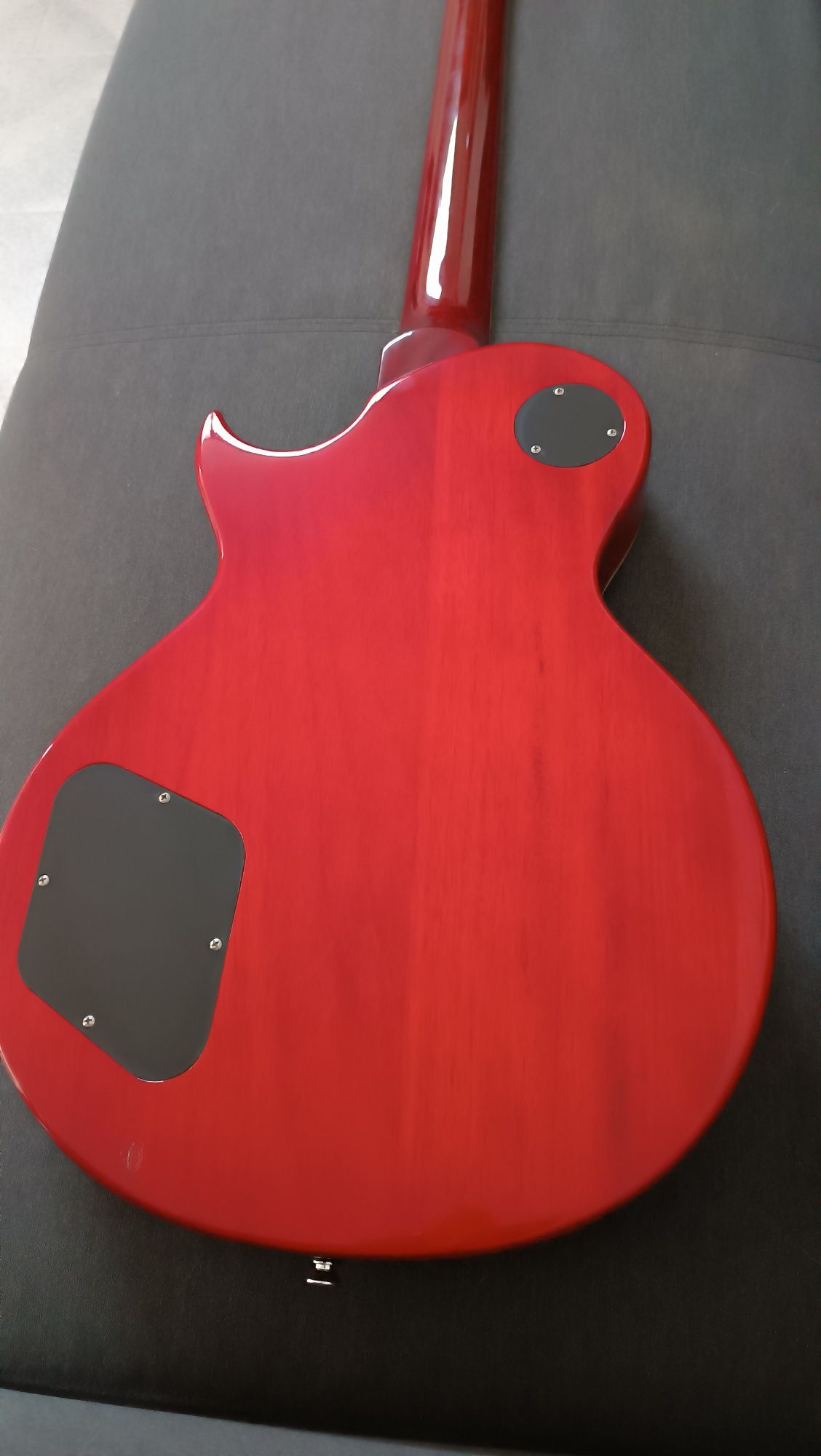 Vintage V100 Cherry Sunburst