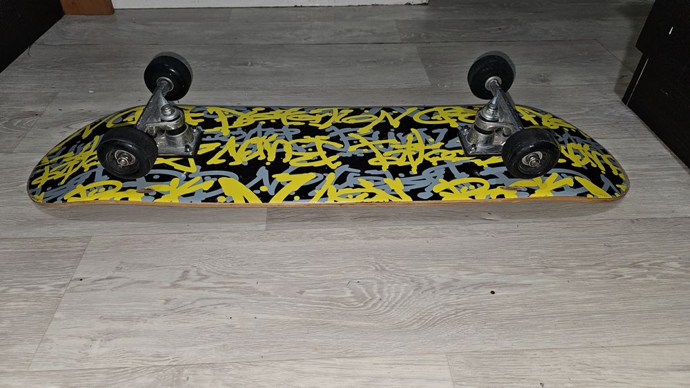 Deskorilka w bardzo dobrym stanie