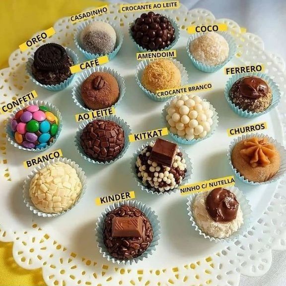 Brigadeiros, bolo no pote bolos miniatura