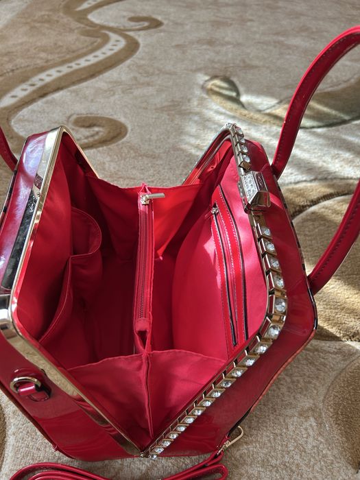 Дізайнерська сумка-саквояж з натуральноі шкіри