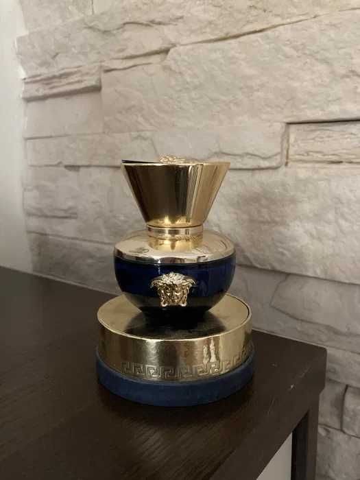 Flakon po perfumach Versace Dylan Blue dla kolekcjonera