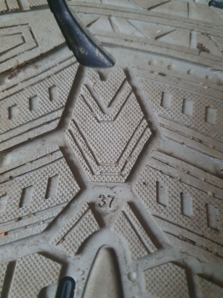 Nike  ботинки зимові  37