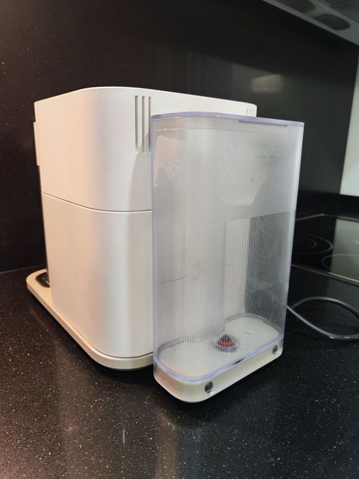 Máquina de café Nespresso Gran Latissimo