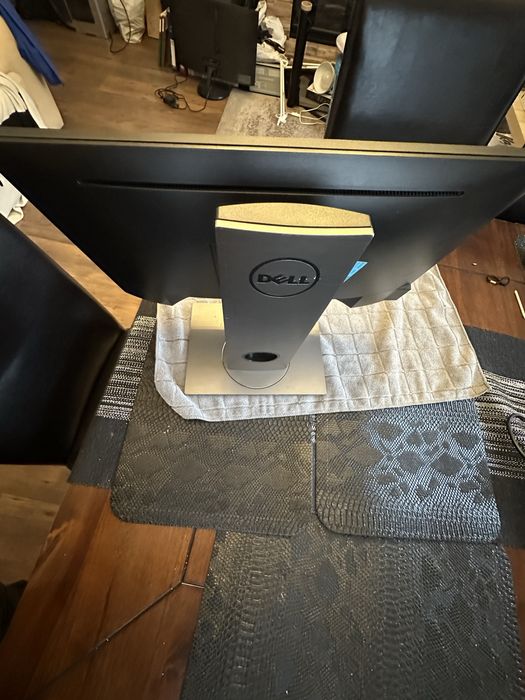 Monitor komputerowy DELL MODEL P2018H