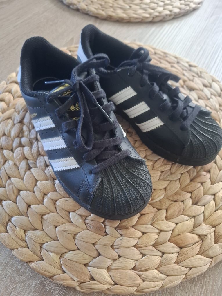 Adidas Superstar