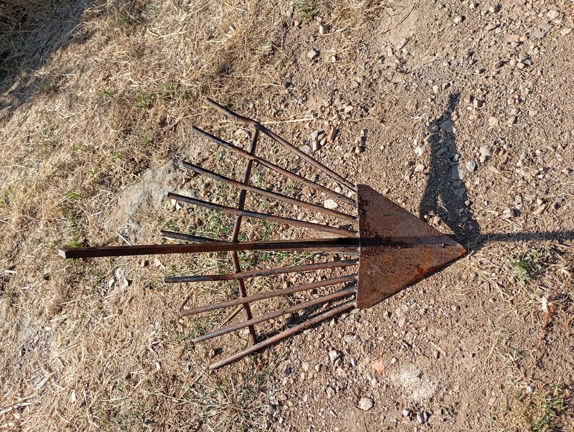 Arrabcador de batata para moto-enxada ou moto-cultivador