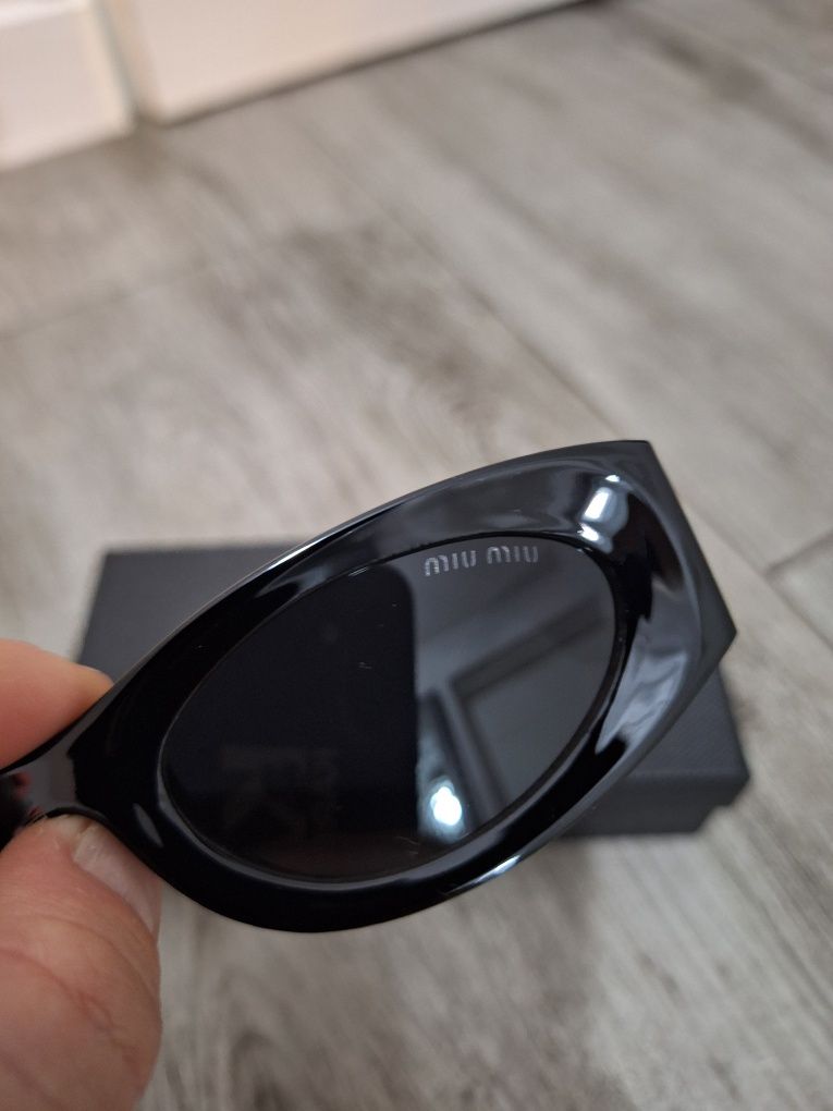 Miu miu okulary przeciwsłoneczne