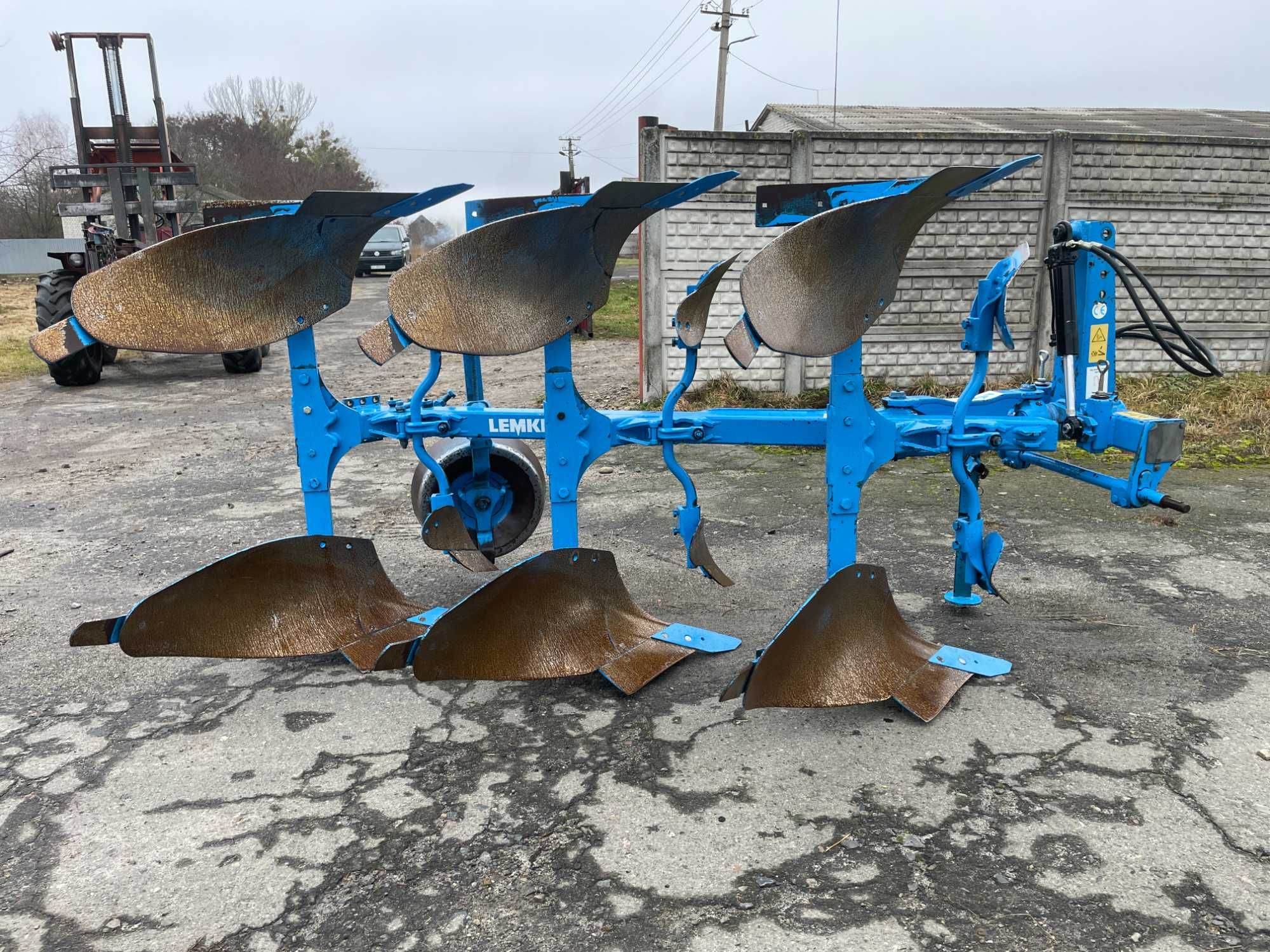 Плуг оборотний 3-корпусний Lemken opal  090 90 110