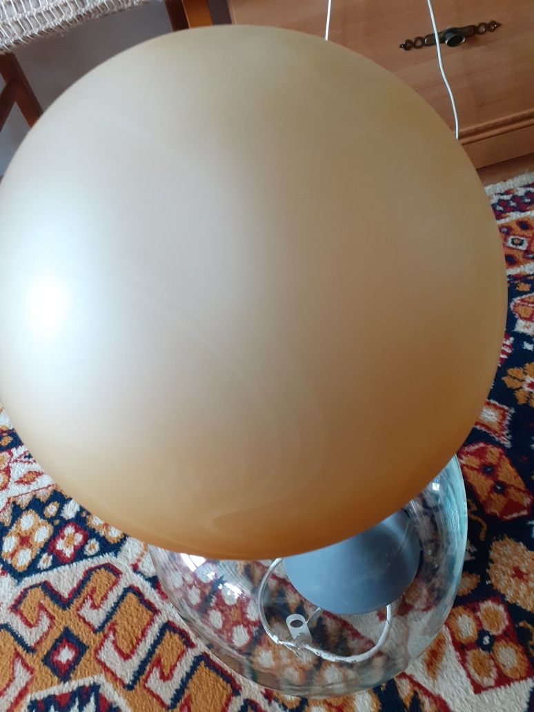 Żyrandol  kula cieniowana.