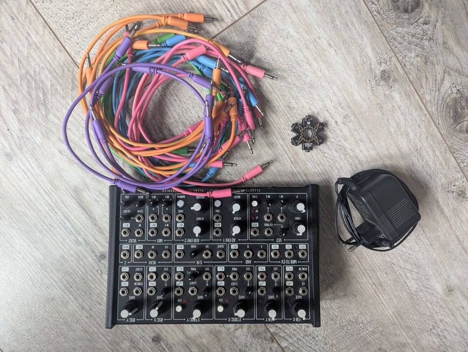 syntezator semi modularny analogowy Ants! Plankton Electronics