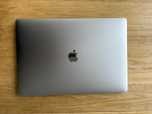 Apple MacBook Pro 15" (2018) – i7 / 16GB / 256GB / Radeon Pro 555X
