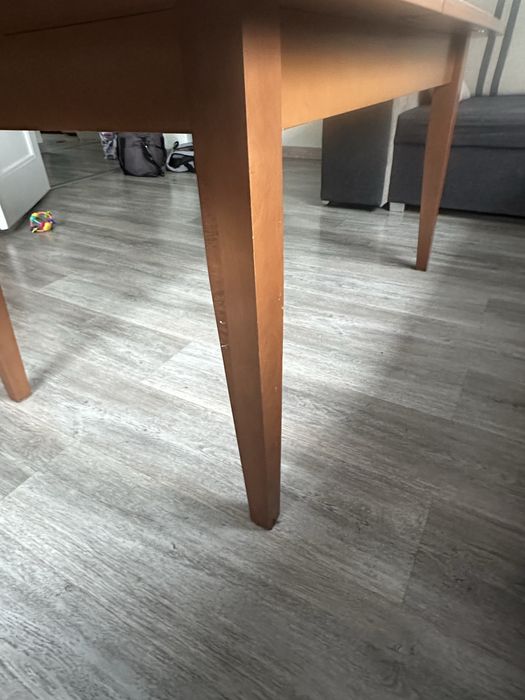Sprzedam rozkladany stół 140/180x80