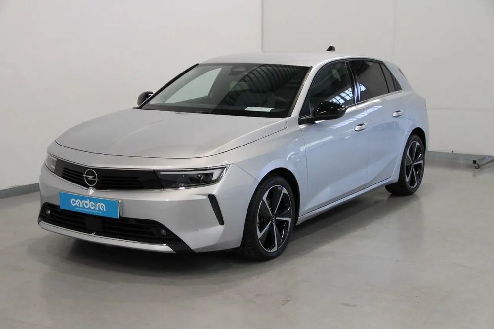 Opel Astra 1.2 T Elegance