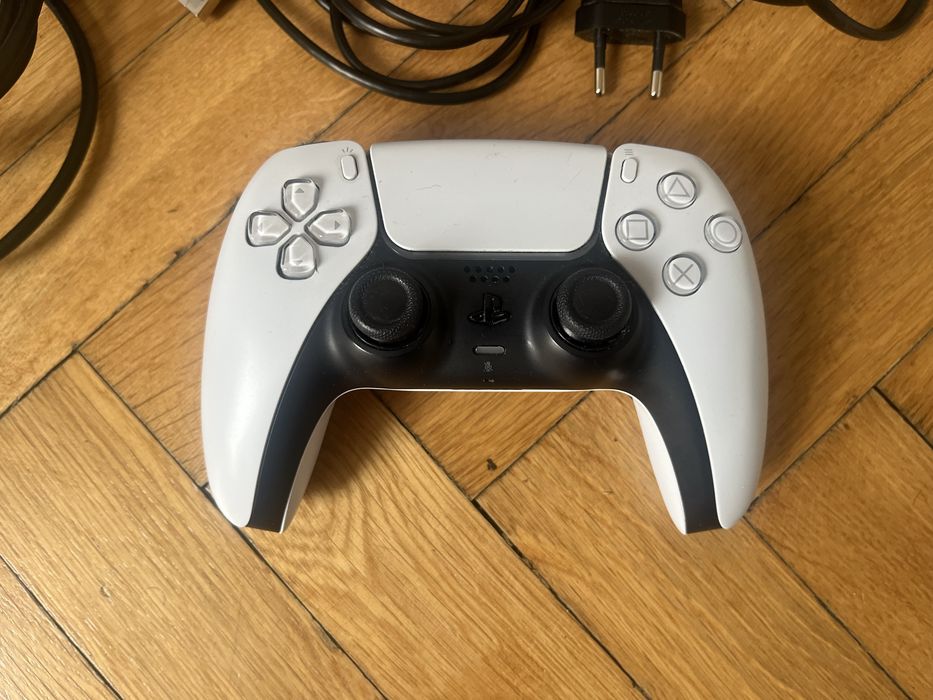Playstation 5 jak nowa full zestaw gwarancja