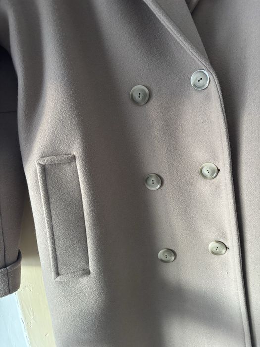 Пальто  нове одягала 2 рази