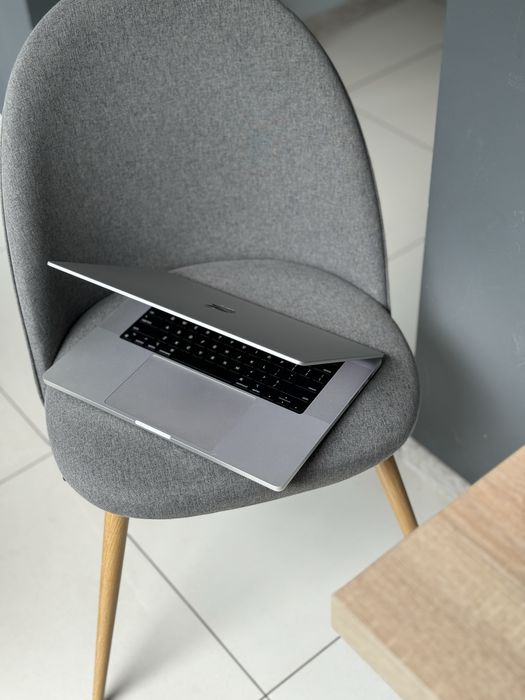 MacBook Pro 16 M1 Pro SSD 512gb  Гарантія від магазину