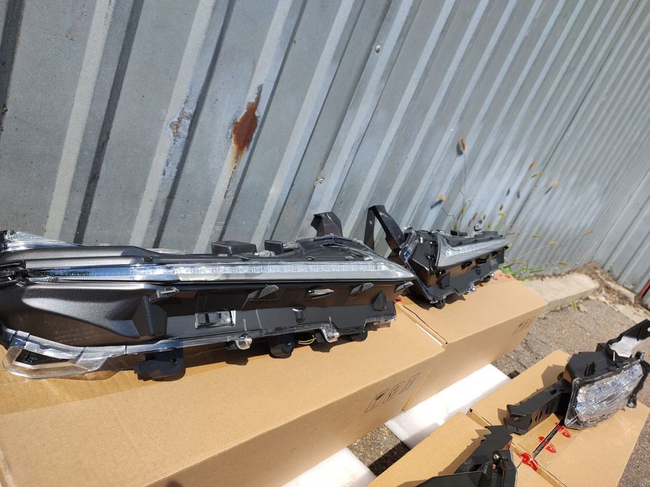 Lexus NX200 18 LED ресничка динамическая ДХО туманка Лексус