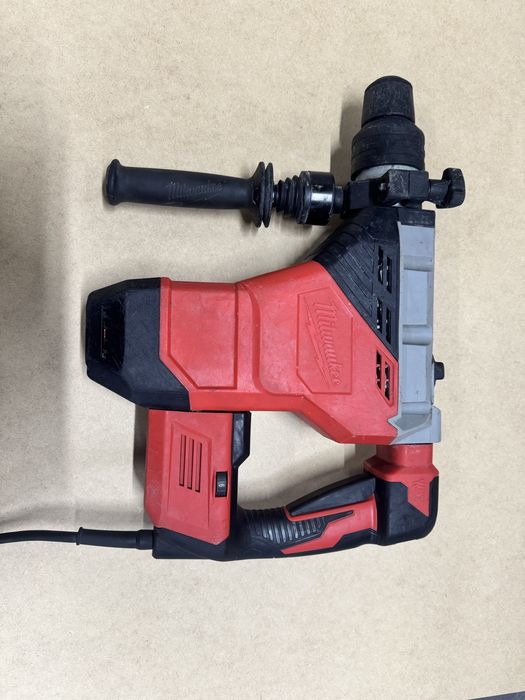 Młotowiertarka SDS-Max 8kg 230V 1400W 11J K850S Milwaukee