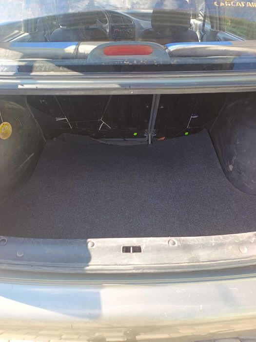 Автомобіль Daewoo sens