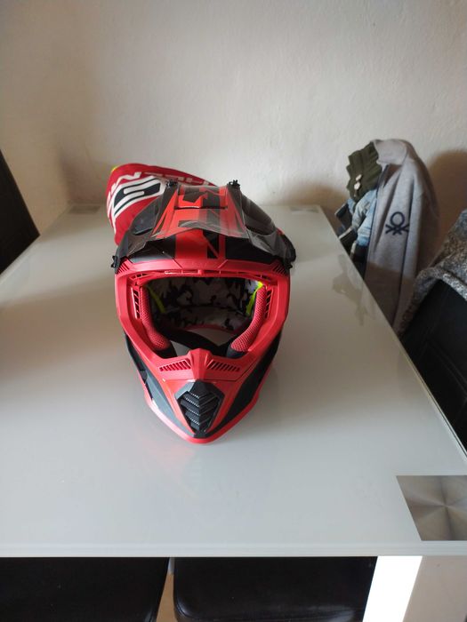 Capacete cross novo