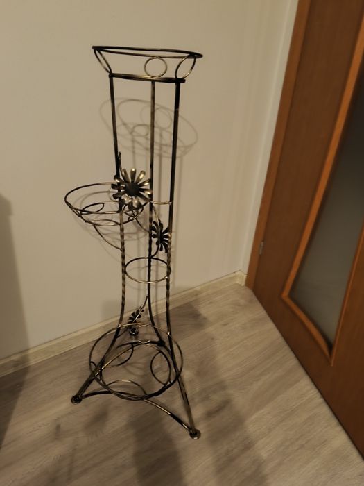 Kwietnik na 3 kwiatki