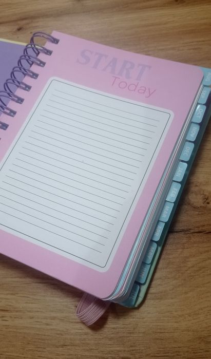 Planer książkowy kalendarz 2025/2026