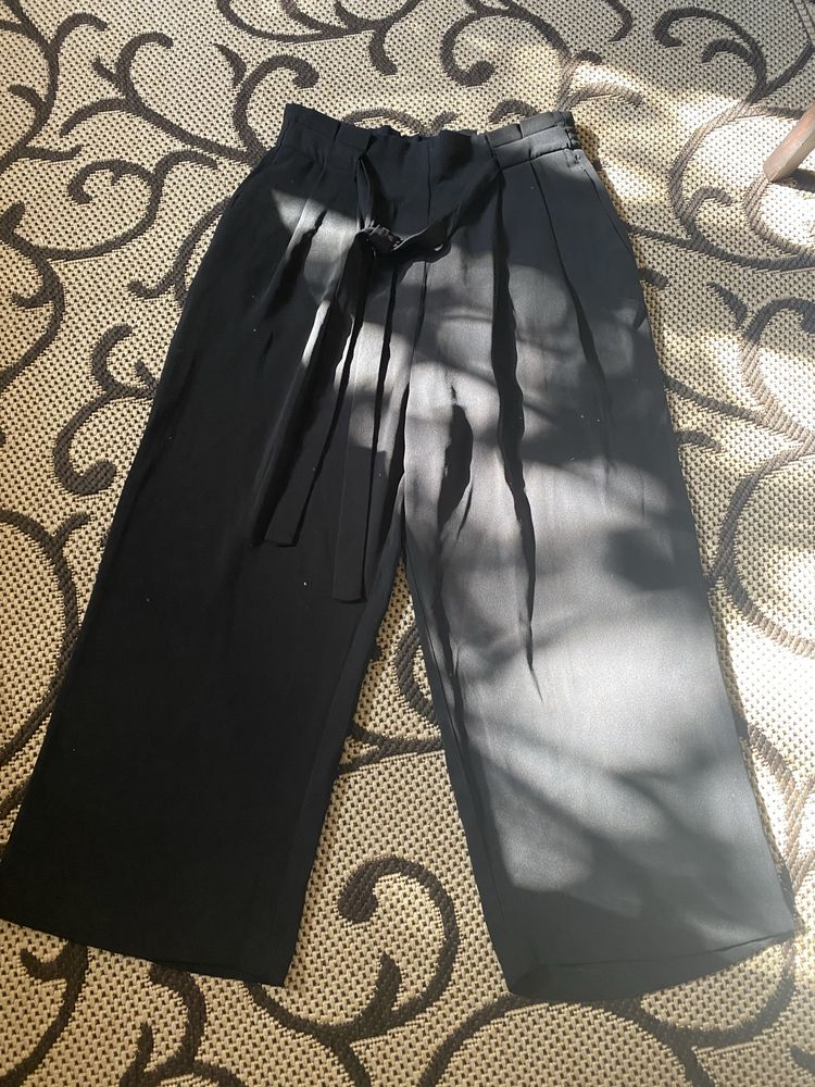 Черные кюлоты Zara укороченные брюки зара