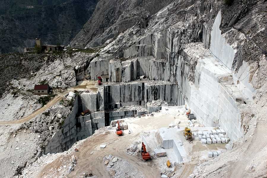 Каррарский мрамор Bianco Carrara C Extra (Бьянко Карраре Чи), Италия