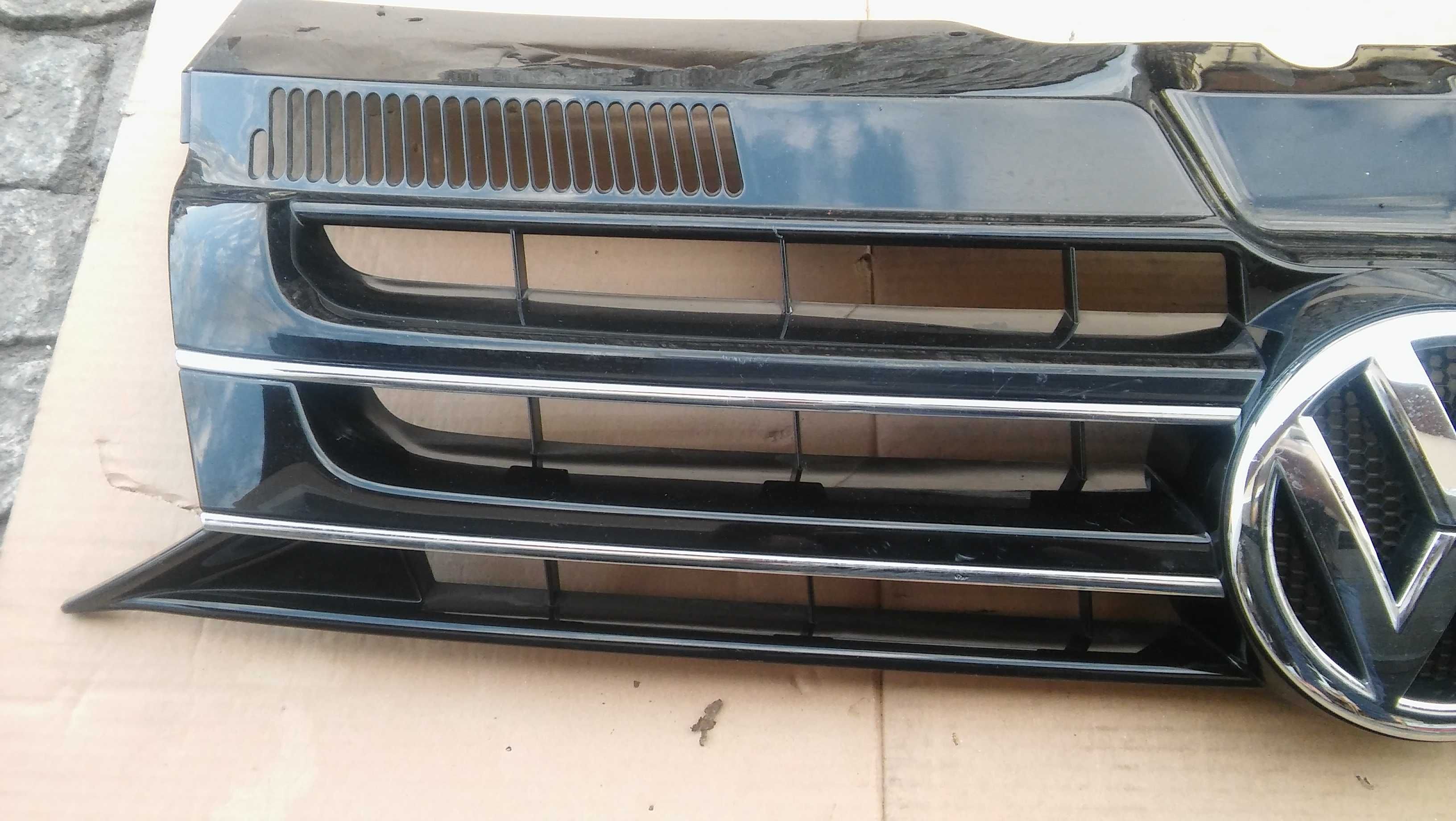 VW Transporter,T5 Lift,od 10r,gril,grill,atrapa przód,połysk-chrom