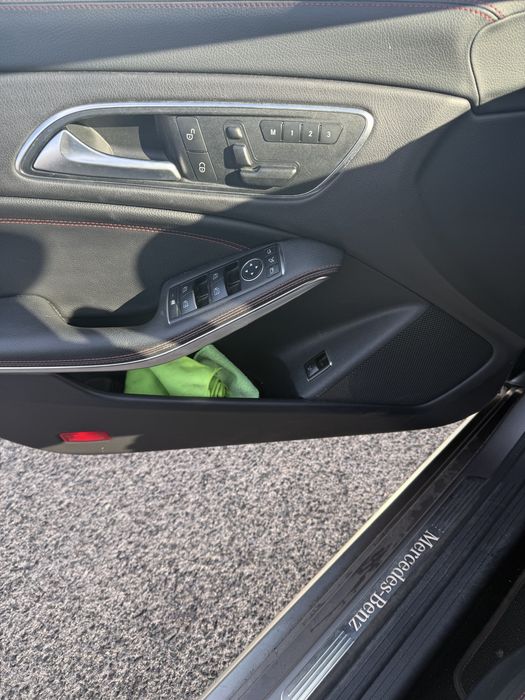 Mercedes-Benz Classe CLA 220 Shooting Brake AMG Line