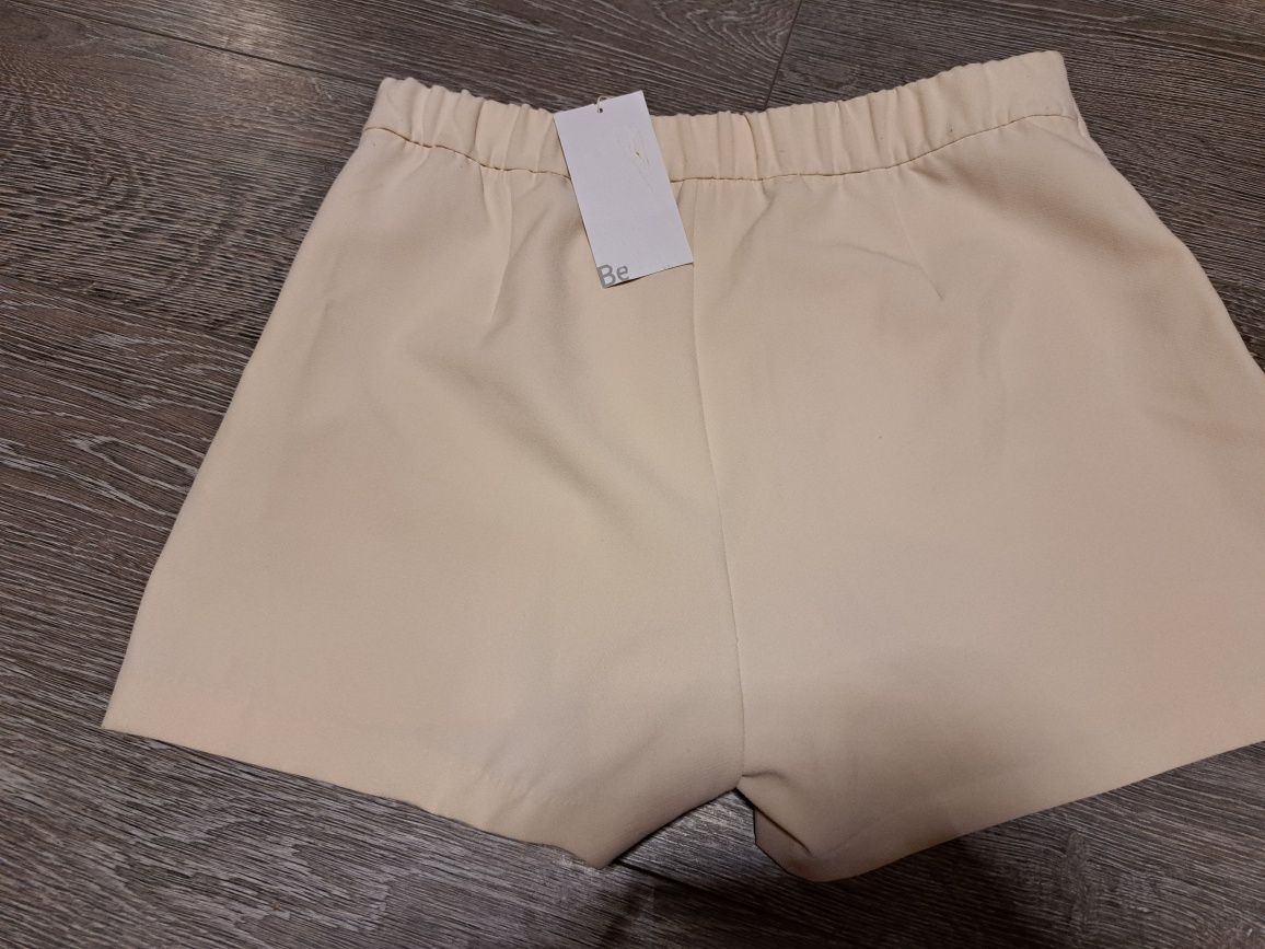 Юбка-шорты.  L-XL