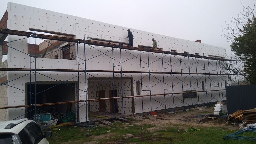 Будівництво, реконструкція, ремон, Є Відновленнят