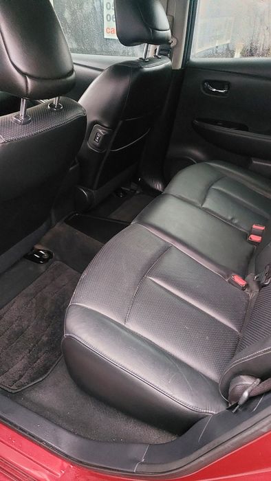 Nissan leaf.  ніссан ліф