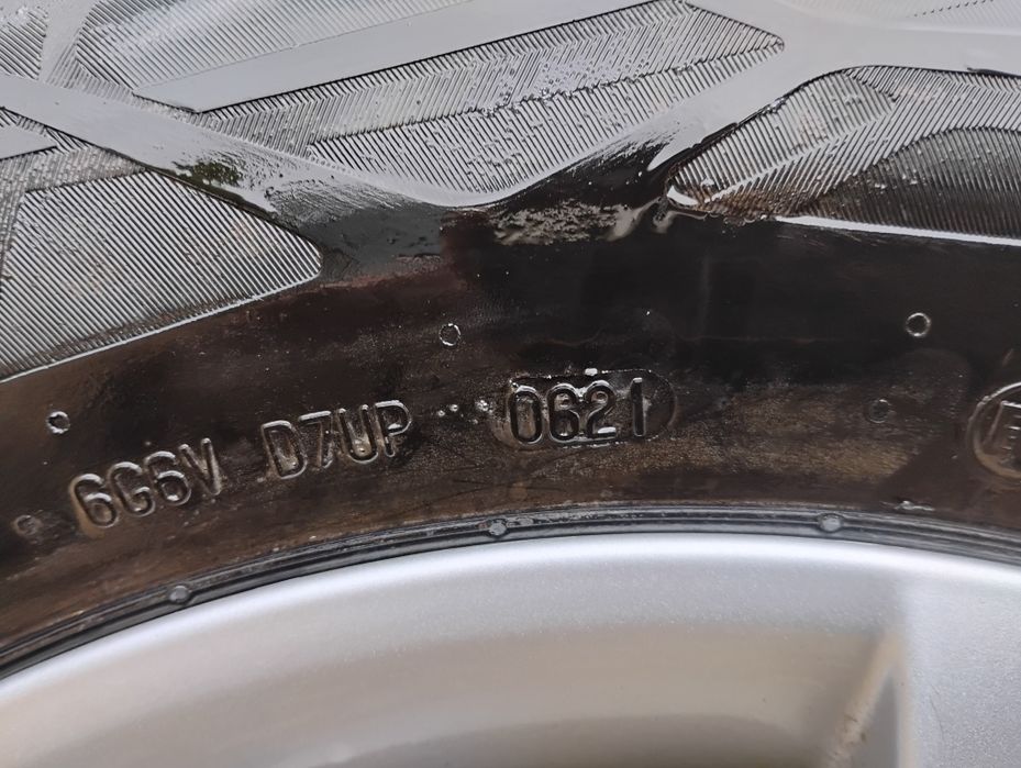 Alufelgi Dacia Duster 5x114.3 Continental EcoContact 6 215/65R16