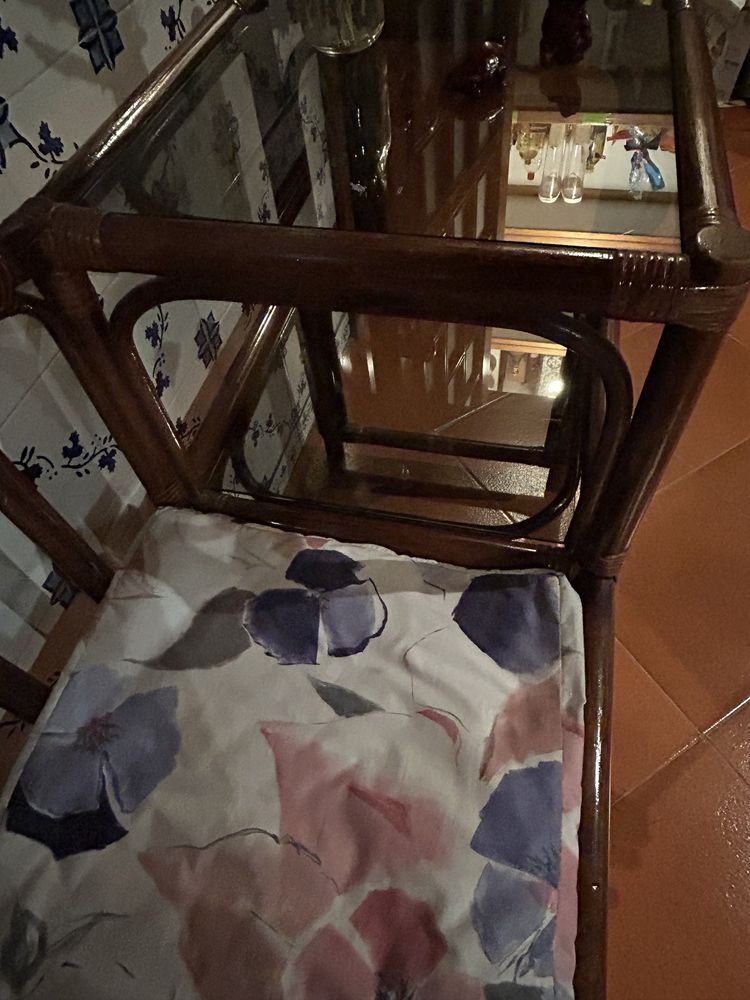 Mesa de apoio c/cadeira