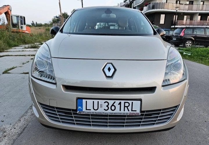 Renault Grand Scénic 2012