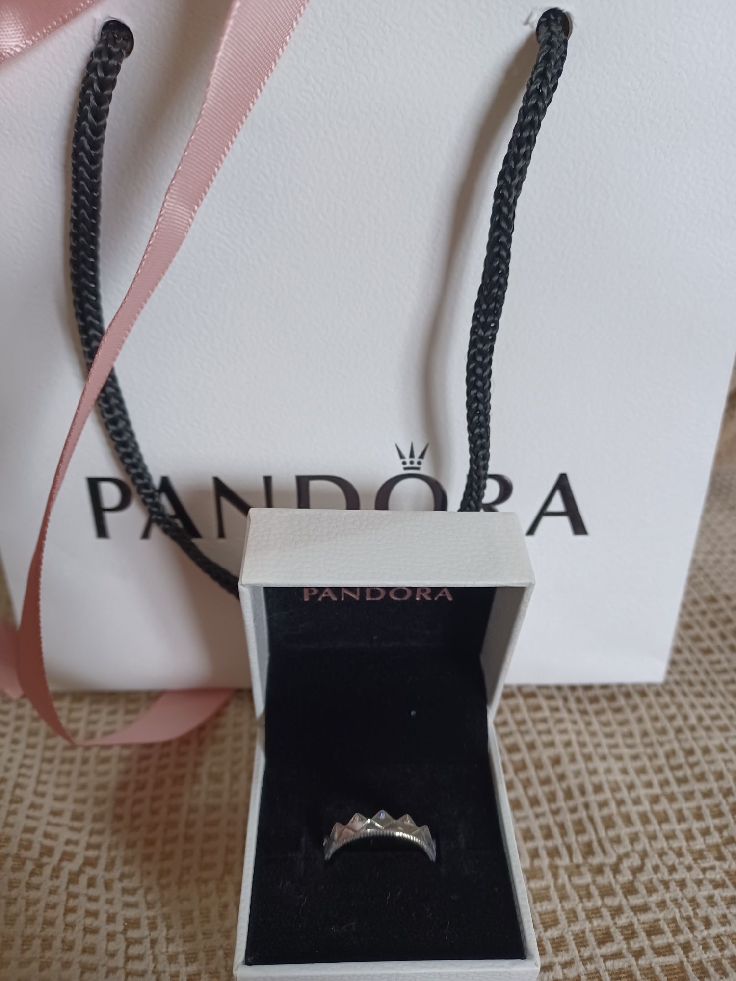 Anel Pandora Exotic Crown - 58 - novo