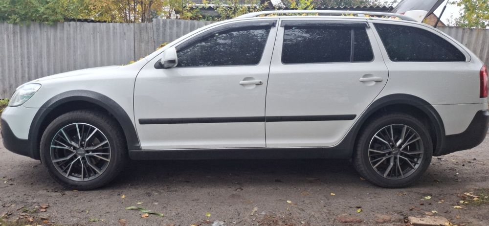 Продам диски MAK Union R17 з літніми шинами GoodYear perfomance