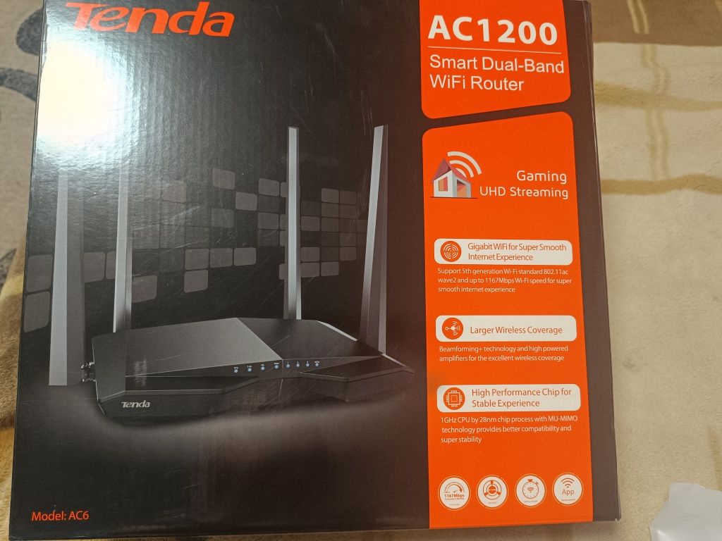Wi-Fi роутер Tenda AC8 (AC1200)