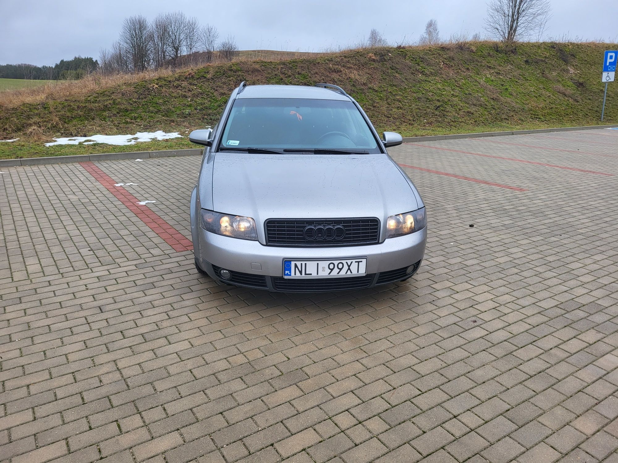 Audi a4b6 1.8T +gaz