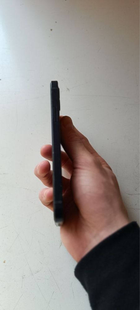 Продам iphone 12 neverlok на 128g