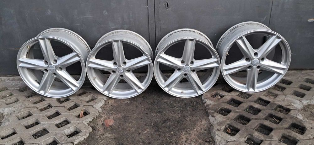 Alufelgi Borbet 8jx18h2 ET 35 18" TOYOTA