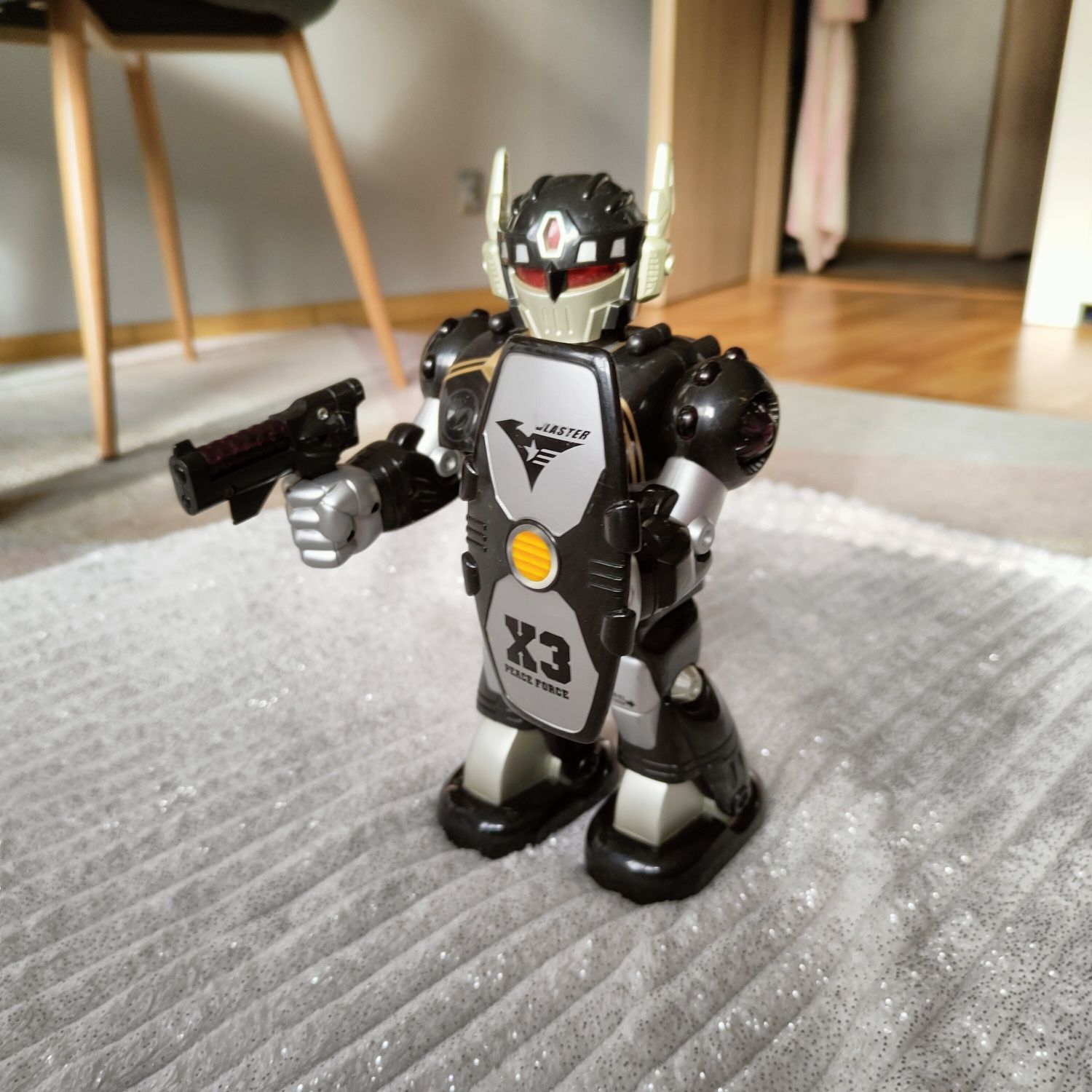 Robot zabawka dla dzieci