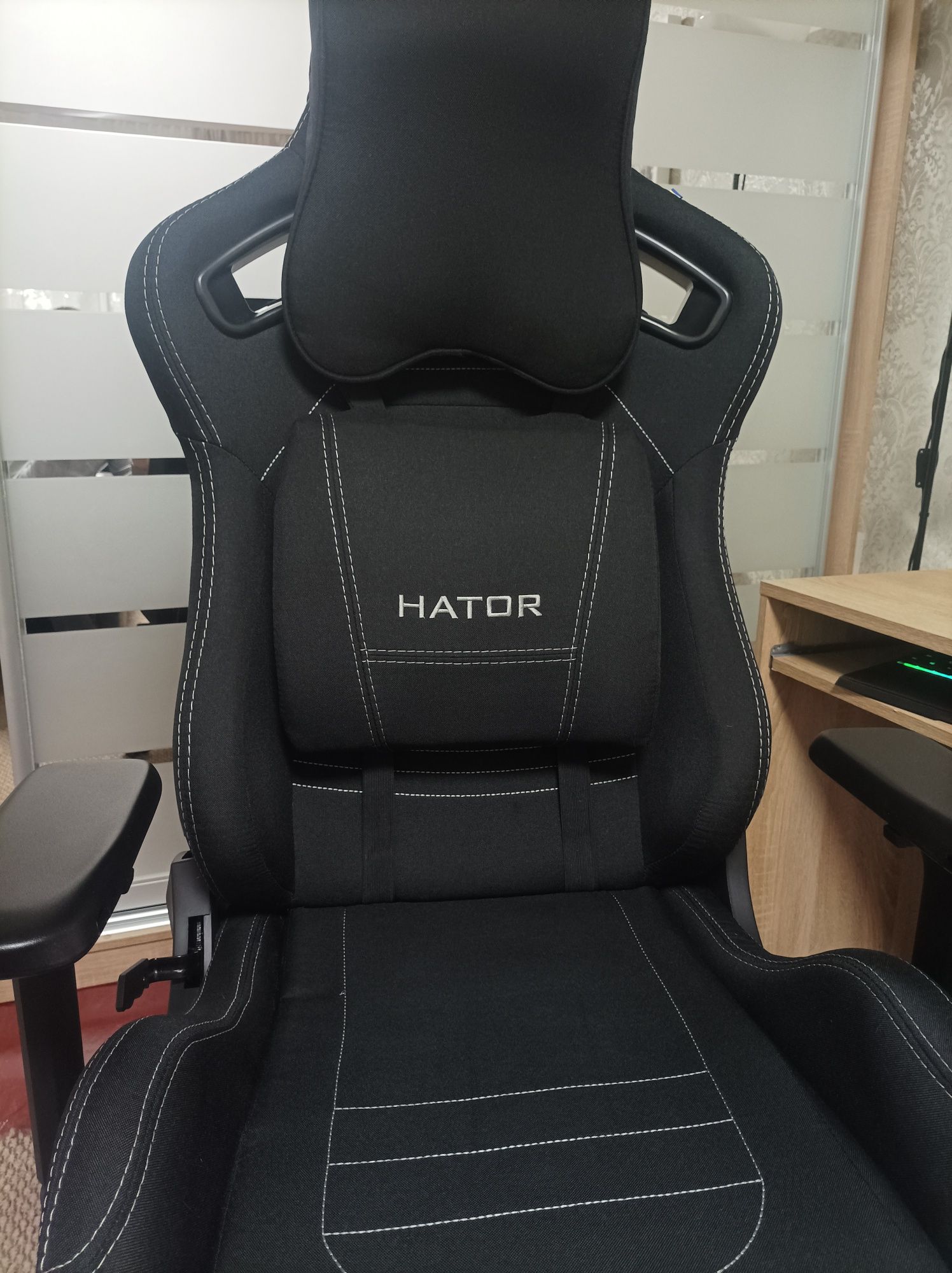 Комп'ютерне ігрове крісло Hator Arc Fabric