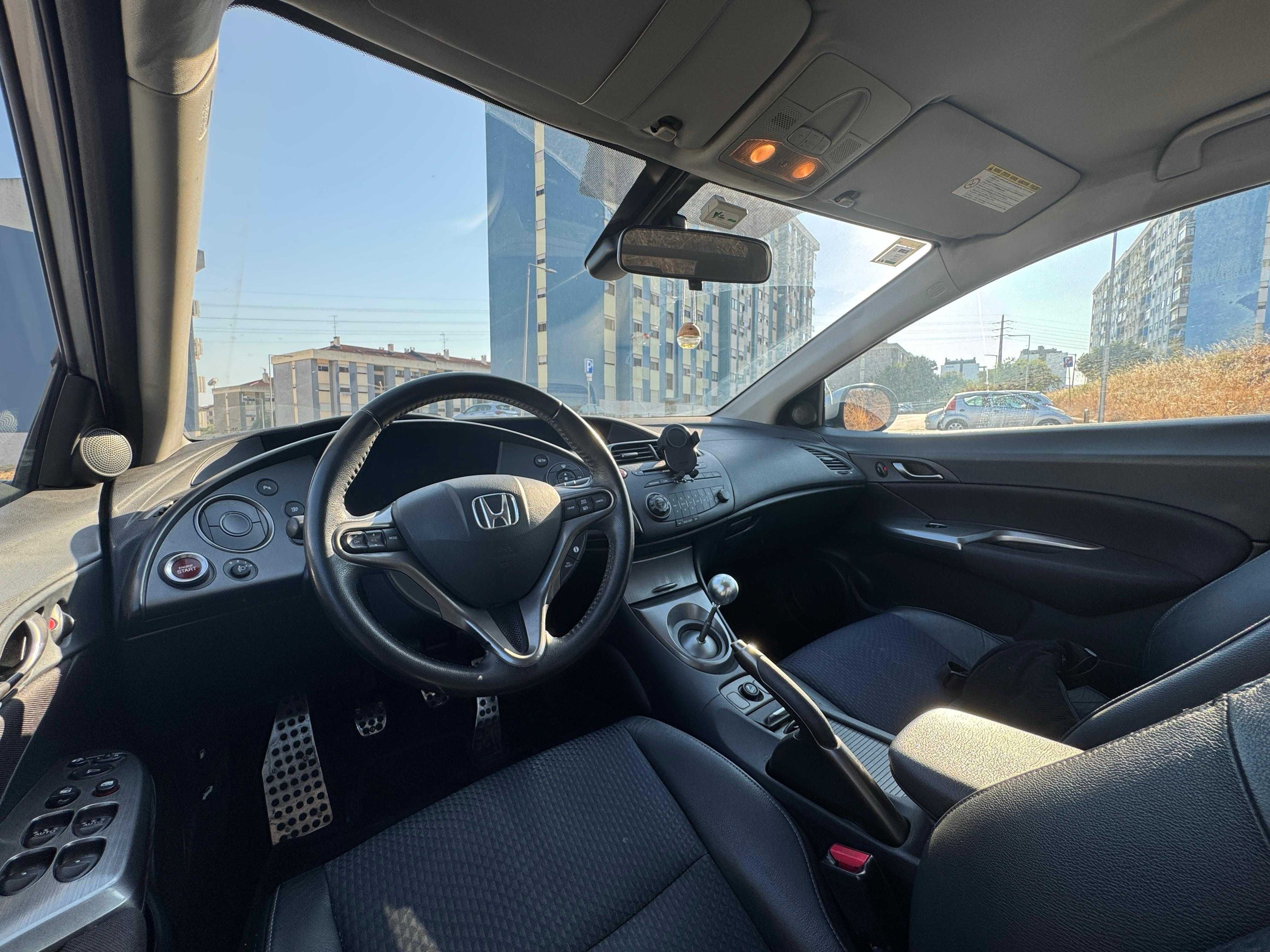 Honda Civic 1.4 i-VTEC Sport