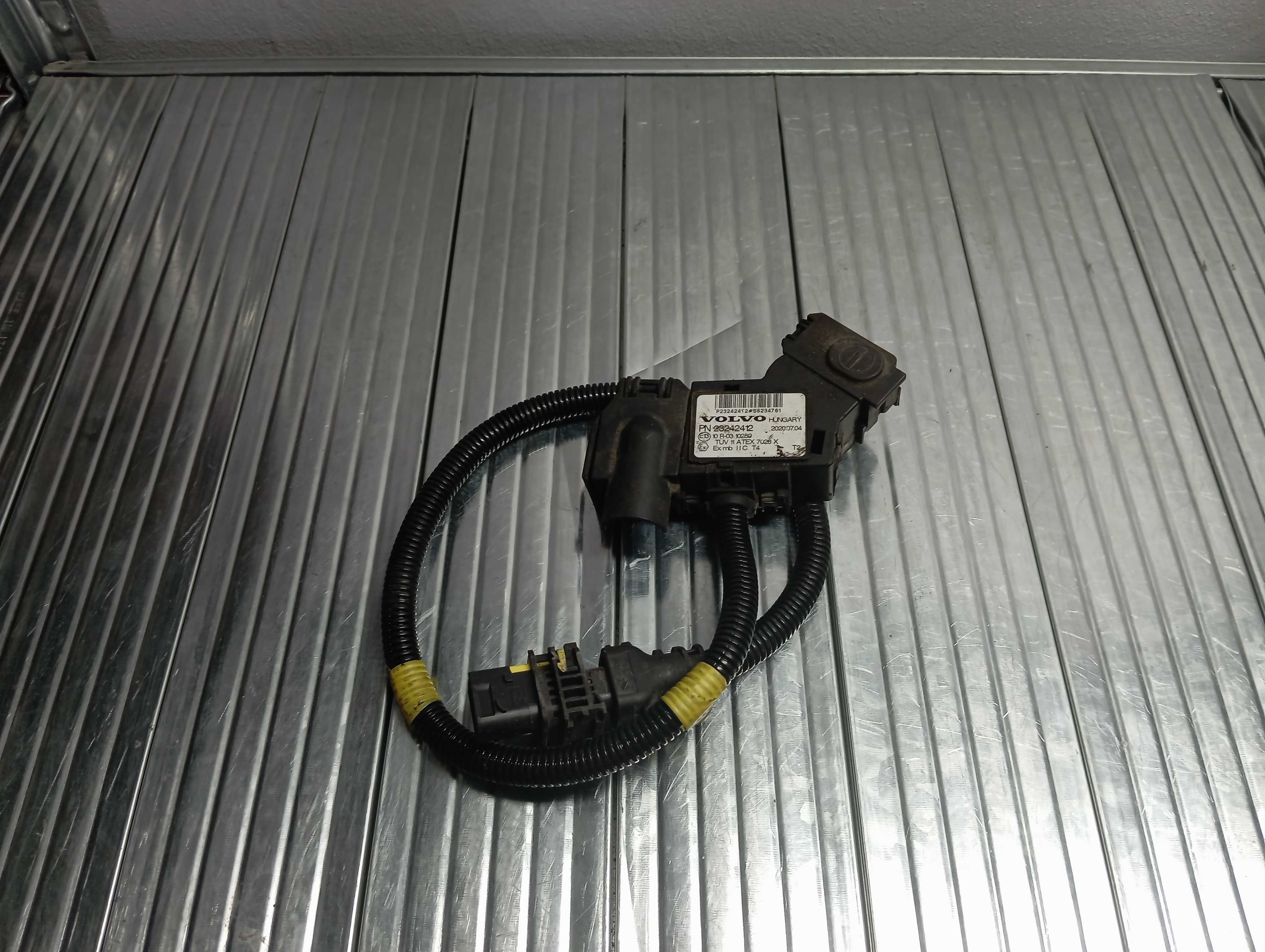 Klema  sensor  czujnika akumulatora Volvo  FM 4