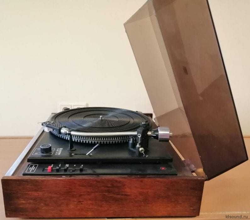 Виниловый проигрыватель Вега-106 стерео