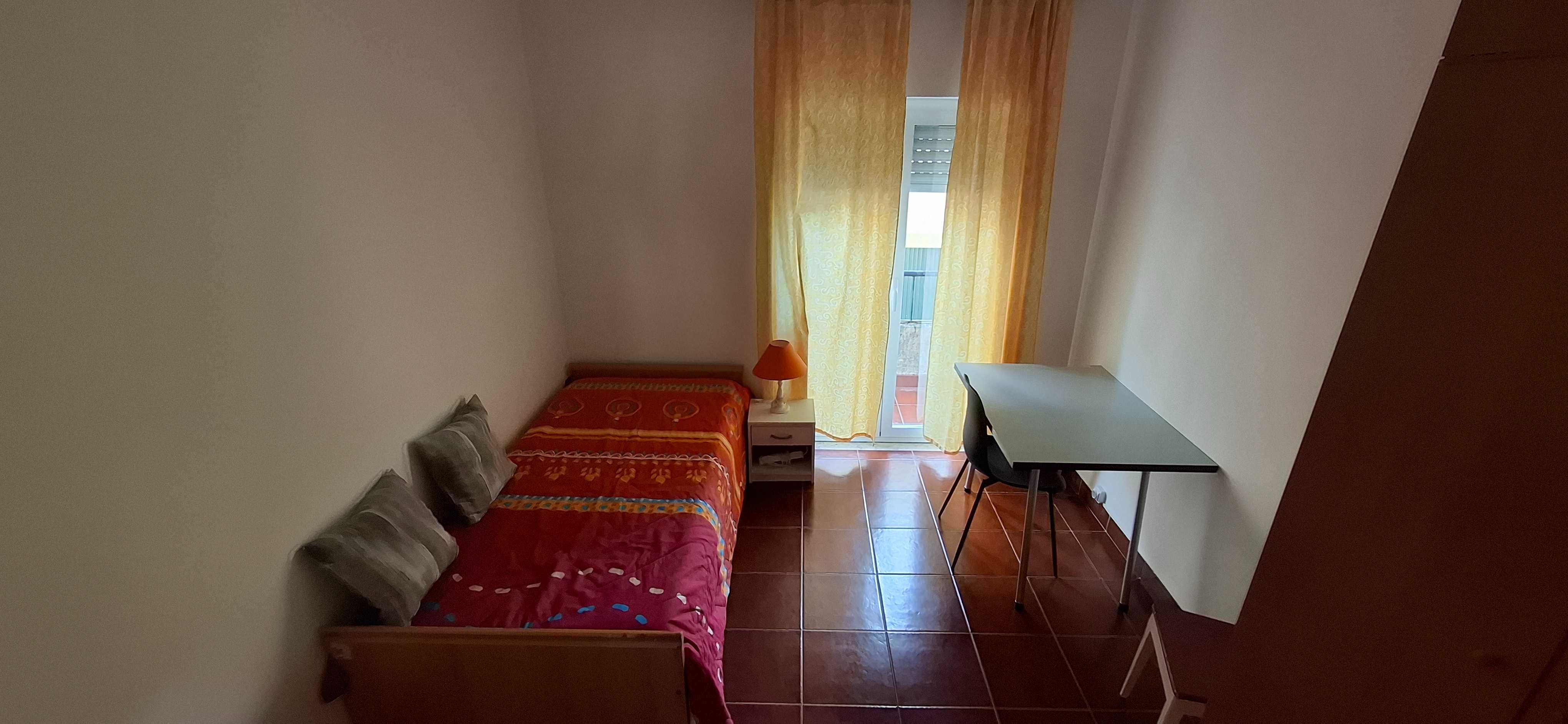 Quartos para estudantes | 30min de Lisboa · 15min de Setúbal